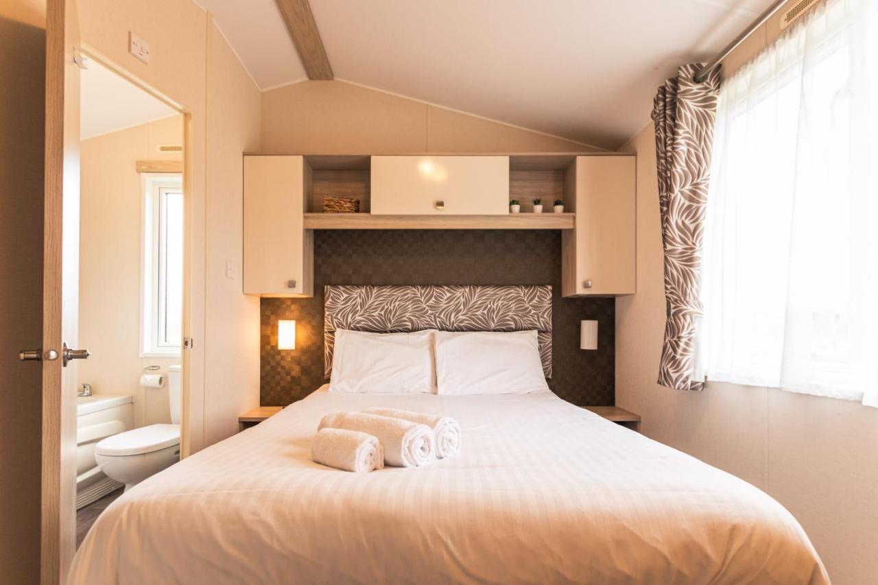 Meadows Lodge With Hot Tub Malton Εξωτερικό φωτογραφία
